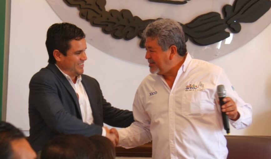Despiden con aplausos a David Canales
