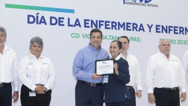 Gobernador celebra a las Enfermeras y Enfermeros