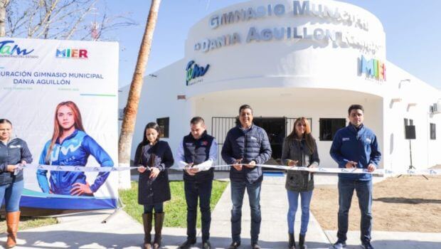 Inaugura Gobernador Gimnasio Municipal en Ciudad Mier