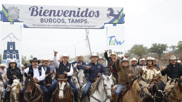 Gobernador entrega Parque de Bienestar en Burgos