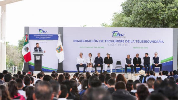 Entrega Gobernador Techumbre en Escuela de Soto la Marina