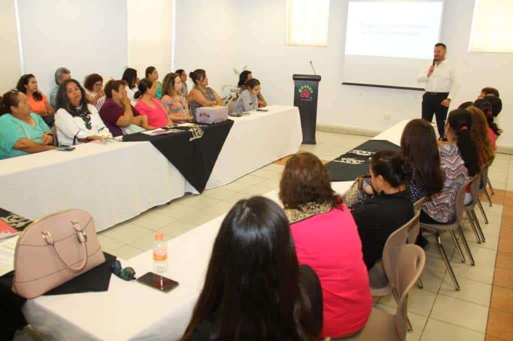 Capacita Gobierno de Victoria a emprendedores locales