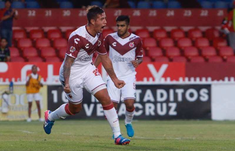 Ex jugador de Veracruz, detenido por atropellar y matar a motociclista