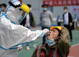 China prevé una segunda oleada de COVID-19 en noviembre