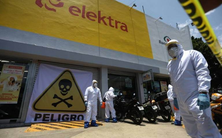 Gobierno ‘balconea’ a Elektra por no cesar actividades ante pandemia