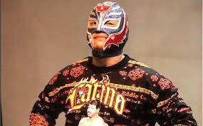 Rey Misterio está en estado crítico