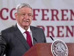 AMLO asegura que opositores lo han acusado con el Papa Francisco