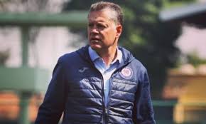 Alfredo Álvarez involucra a Peláez en compras infladas de Cruz Azul