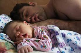Rasgos y características que heredan los bebés de sus padres