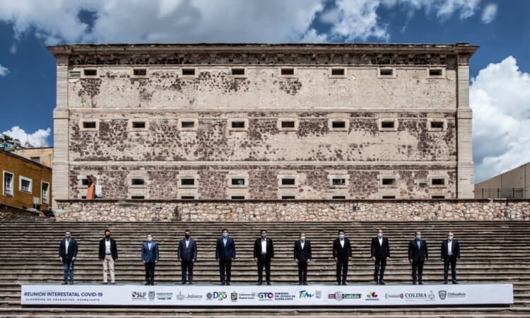 Gobernadores convocan a foro nacional federalista en agosto