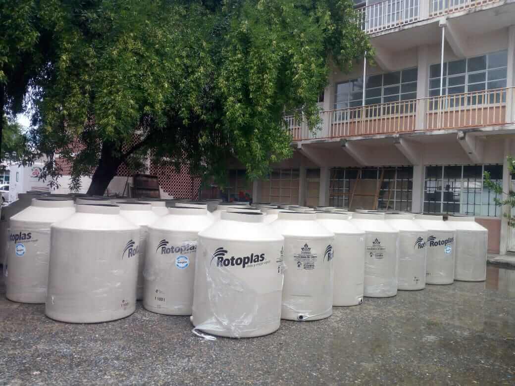 Subsidia Mariana Trinitaria más de mil tinacos; recibe Gobierno de Victoria nueva remesa