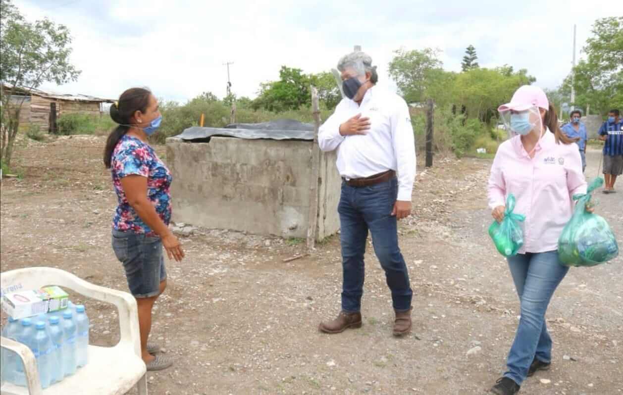 Supervisa Xico González entrega de 50 mil apoyos casa por casa