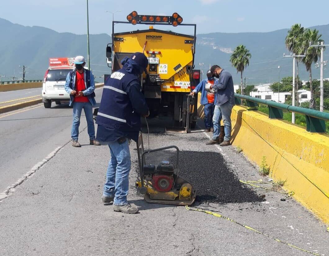 Gobierno de Victoria continúa con trabajos de bacheo