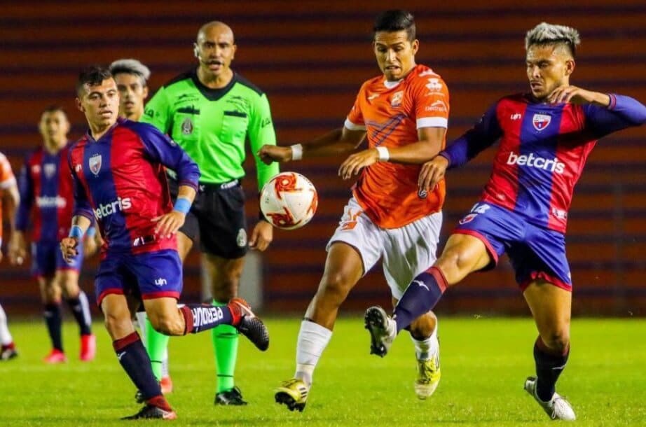 Se consuma el fracaso; pierde Correcaminos 2-1 ante Atlante