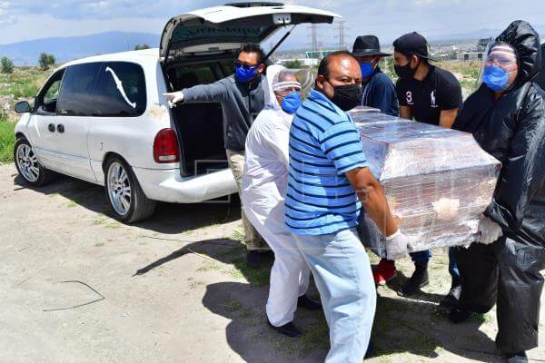 Darán 11 mil pesos para gastos funerarios a familiares de fallecidos por covid