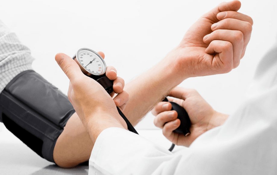 10 maneras de controlar la presión arterial alta sin medicamentos