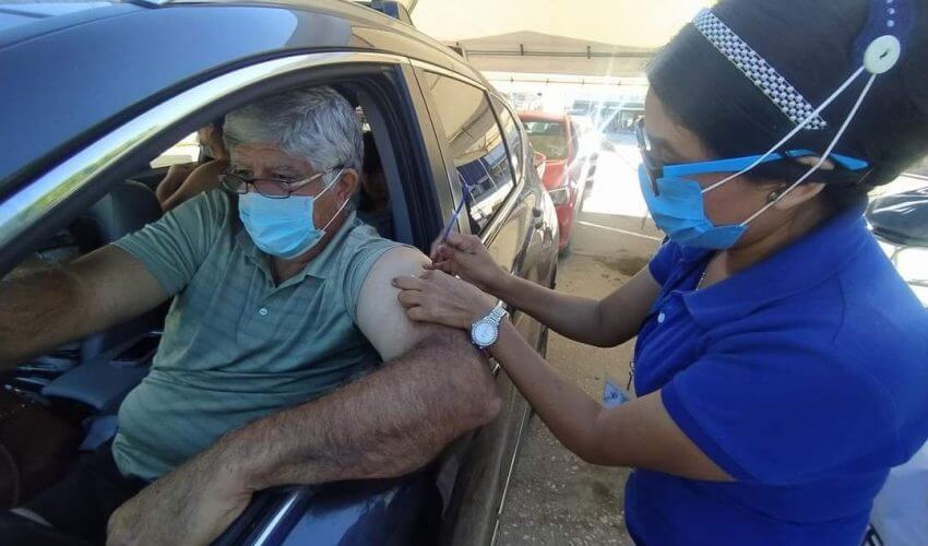 Incrementa Tamaulipas cobertura de vacunación con estrategia Drive Thru