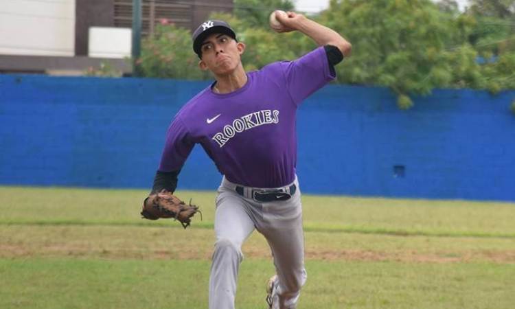 Triple empate en el mando