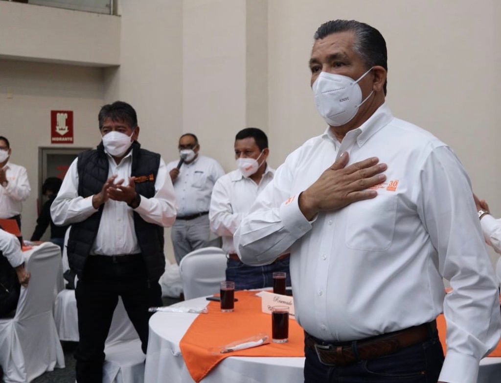 Valoran y agradecen trabajadores de la educación refuerzo de vacuna Moderna en Tamaulipas