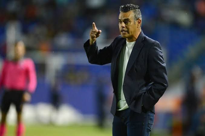 “Pity” Altamirano es el nuevo timonel naranja