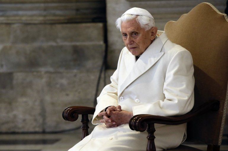 Papa emérito Benedicto XVI pide perdón por casos de abuso sexual