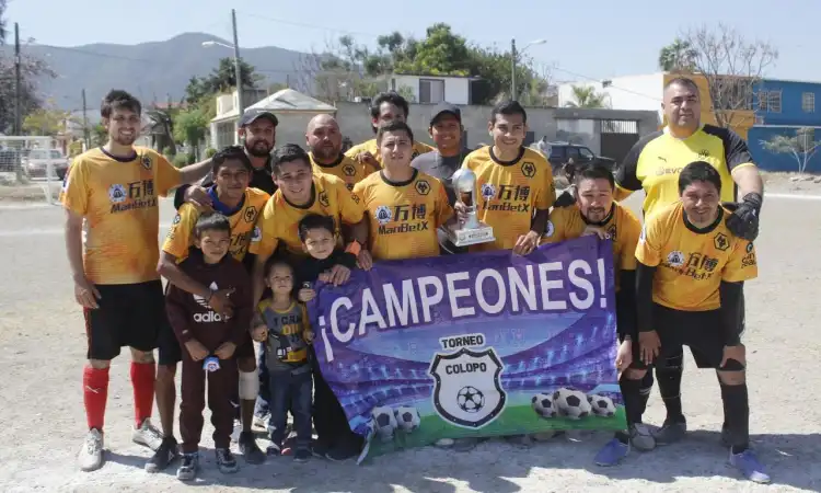 La Pandilla campeona en la Colopo