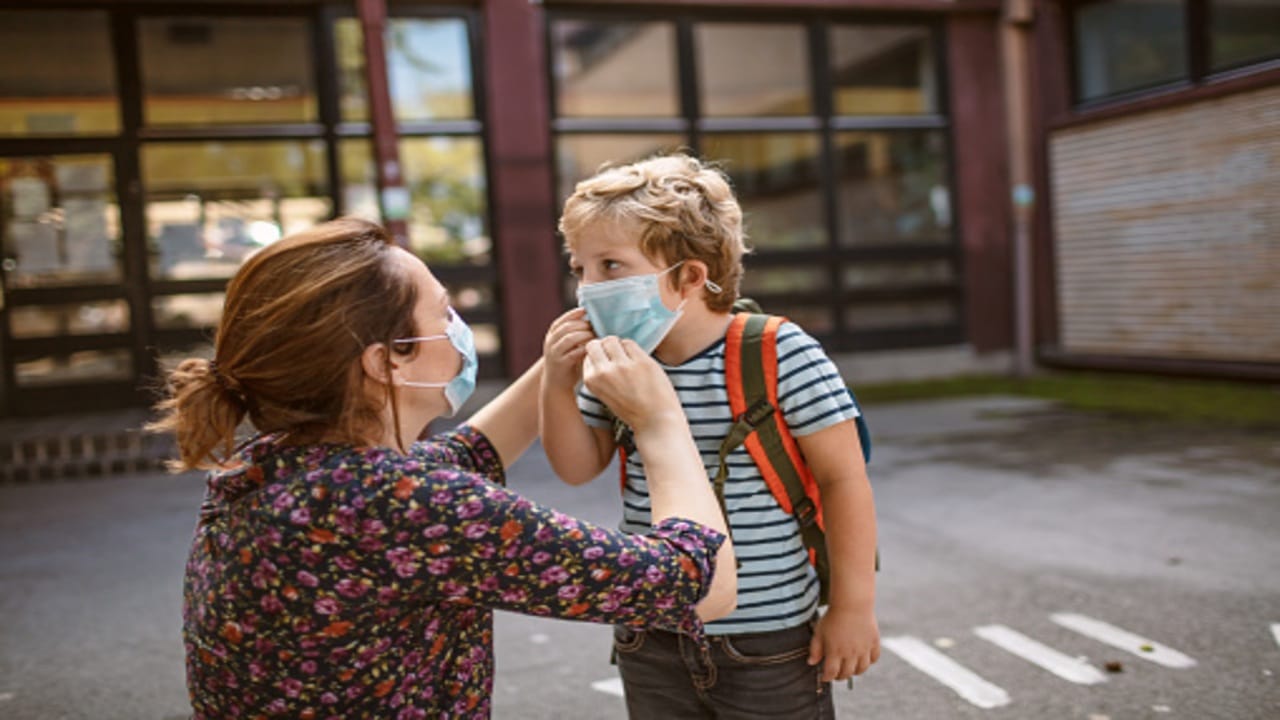 Regreso total a clases, siempre y cuando los padres de familia así lo decidan