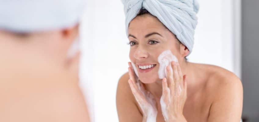 Importancia de la limpieza facial en casa