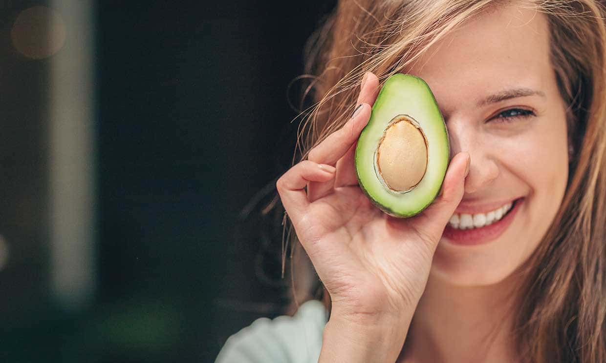 Antiedad: ¿Cómo usar la semilla de aguacate para tonificar la piel y reducir flacidez en la cara?