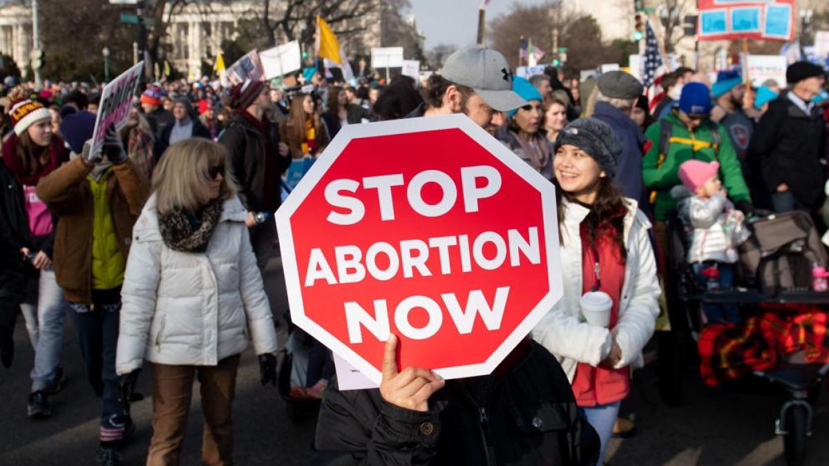 EU castigará el aborto hasta con 10 años de cárcel, ¿qué dice la ley Oklahoma?