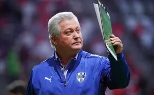 Vucetich ve disparejo el criterio para marcar penales en la Liga MX