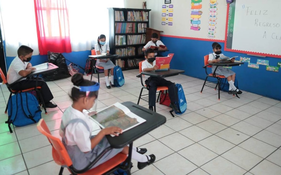No se justifica suspender clases presenciales  por COVID-19: Directivos