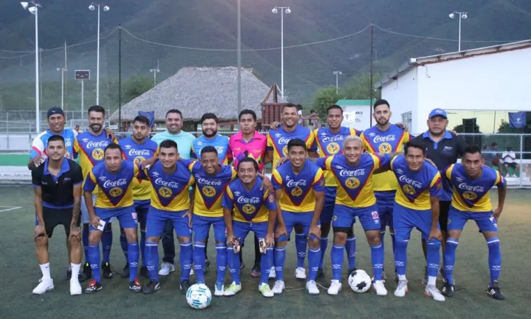 Fundador golea a la Moderna y pone un pie en la Final
