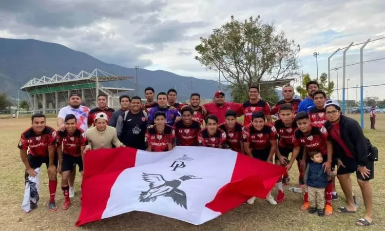 El Pato por el pase a la Final de la Intercolonial