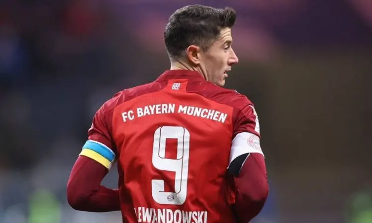 ¿Se aproxima su salida? Bayern se olvida de Lewandowski en campaña publicitaria