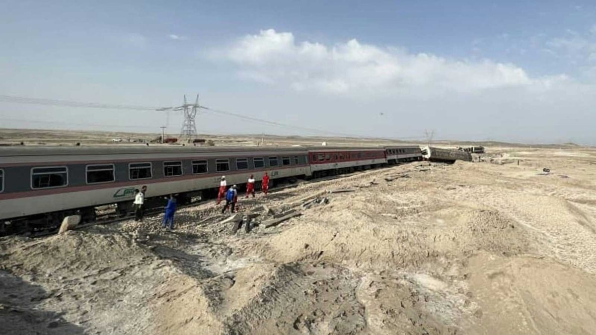 Mueren 17 personas por accidente de tren en Irán