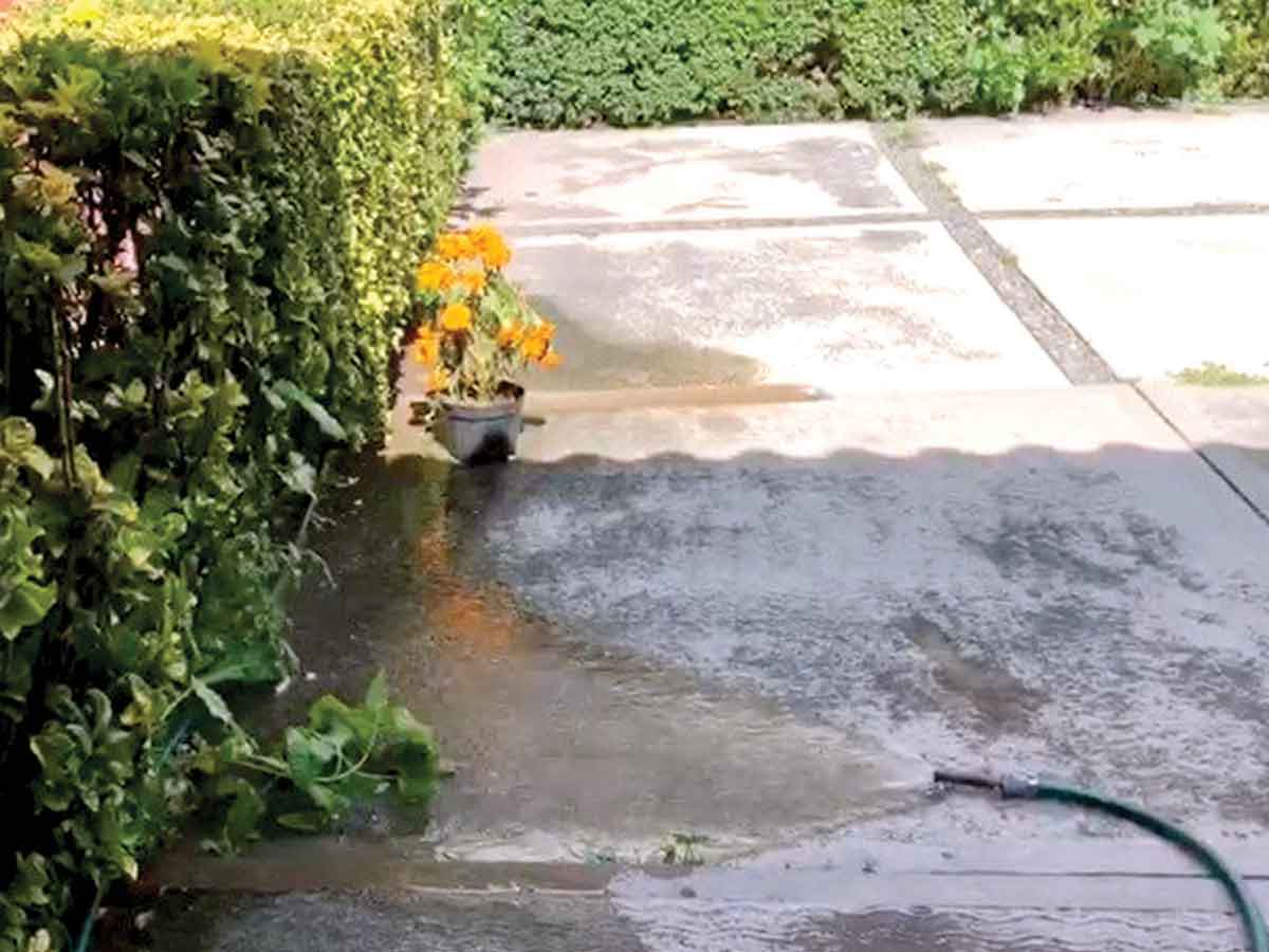 Sorprenden a usuarios desperdiciando agua pero no los multan