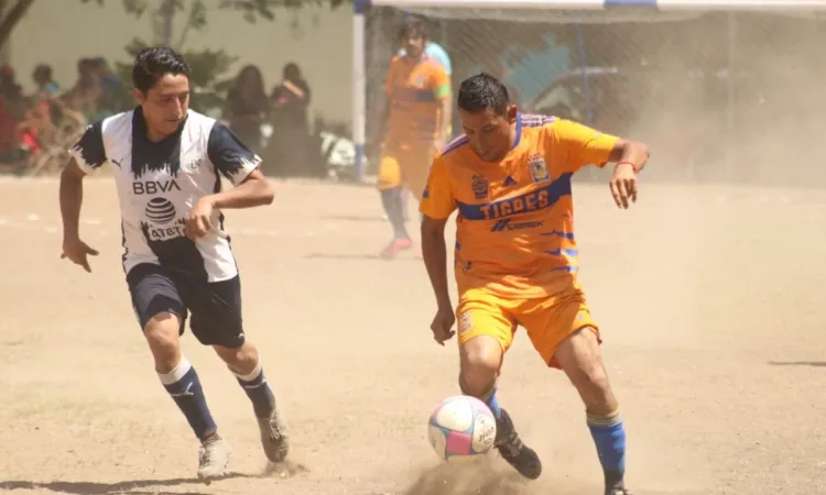 Adelitas echa a Patón FC