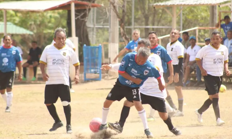 Triple empate en la cima