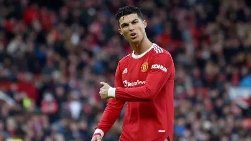 Cristiano vale lo mismo que Chucky Lozano