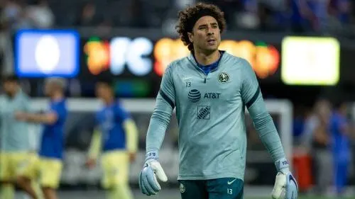 Elogia afición de Chelsea a Ochoa