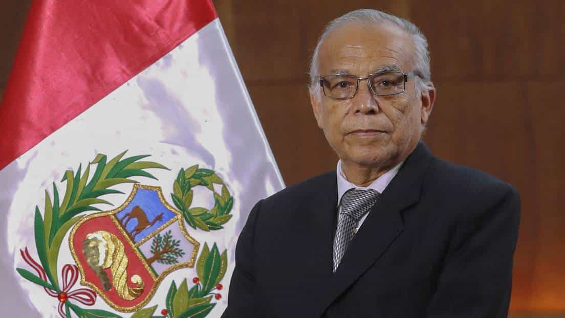 Presidente del Consejo de Ministros de Perú renuncia a su cargo