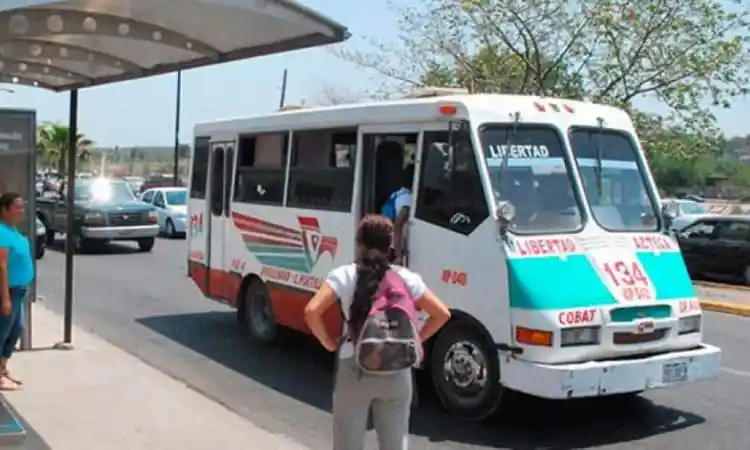 Justifican agonía y piden alza al transporte urbano de Victoria