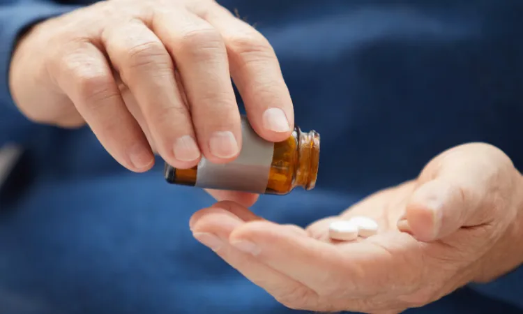 Advierten que automedicación puede ser peligrosa
