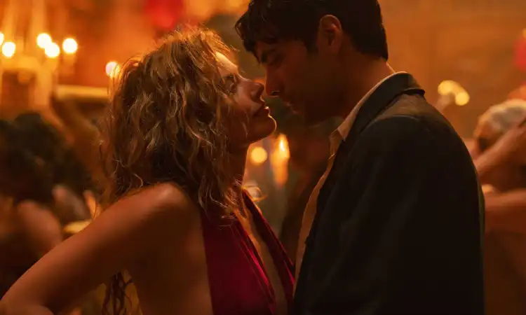 Diego Calva, nominado a Los Globos de Oro, revela su experiencia al trabajar con Margot Robbie