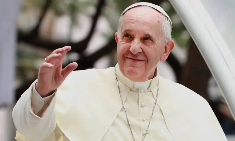 Papa Francisco pide un alto el fuego en Ucrania y que se inicien negociaciones de paz