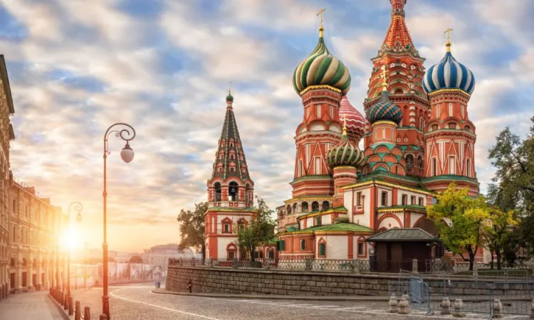 Mexicanos tendrán visa de 6 meses en Rusia al reservar un hotel