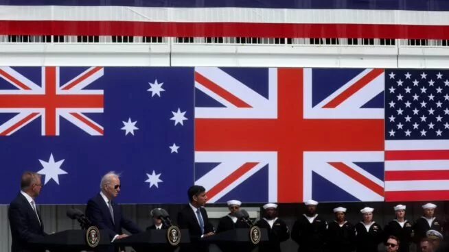 China advierte por declaraciones de Australia, Estados Unidos y Reino Unido sobre acuerdo de submarinos de proporción nuclear