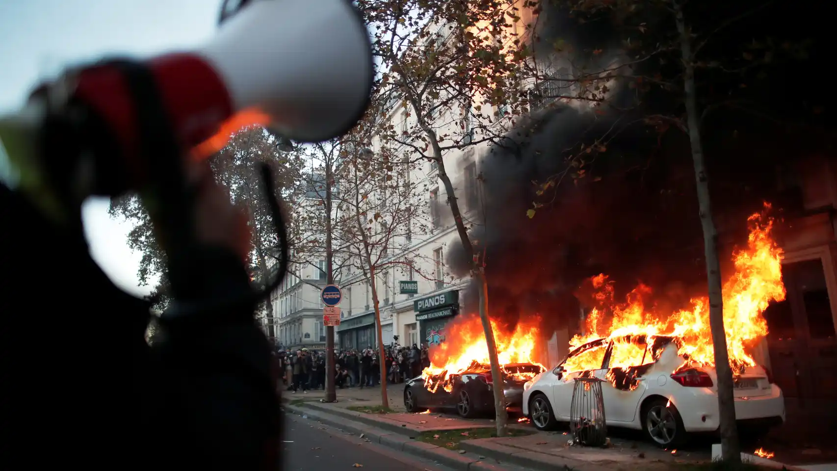 Protestas en Paris en contra de la reforma de las presiones