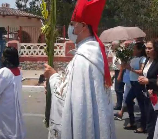 Como en las playas, en domingo de Ramos…Iglesias también se llenan de creyentes: Obispo